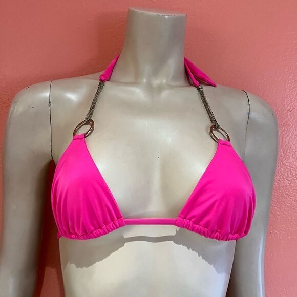 BEACH BUNNY BIKINI TOP!! - Picture 1 of 5